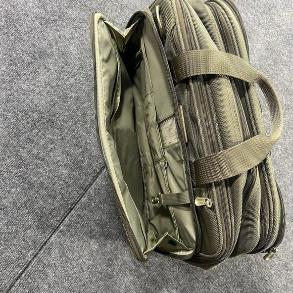 Briggs & Riley 231X-7 Double Expandable Carry-On Business Travel Bag Olive Green - Picture 6 of 16